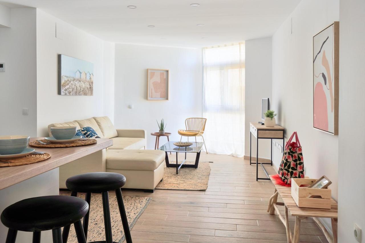 Apartamento En Primera Linea De Playa En La Malagueta Malaga Exterior photo