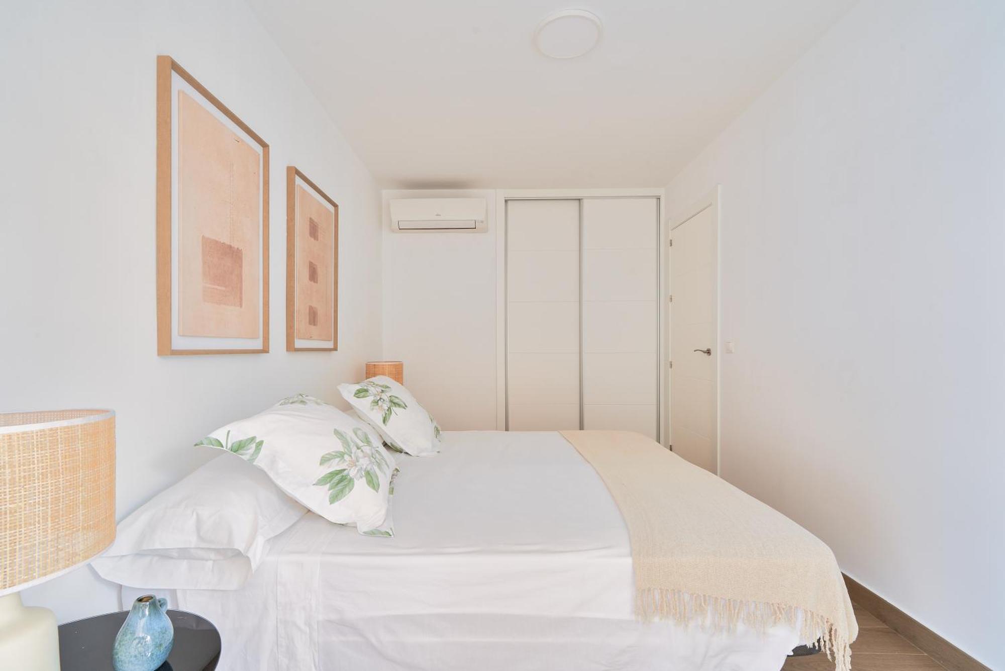 Apartamento En Primera Linea De Playa En La Malagueta Malaga Exterior photo